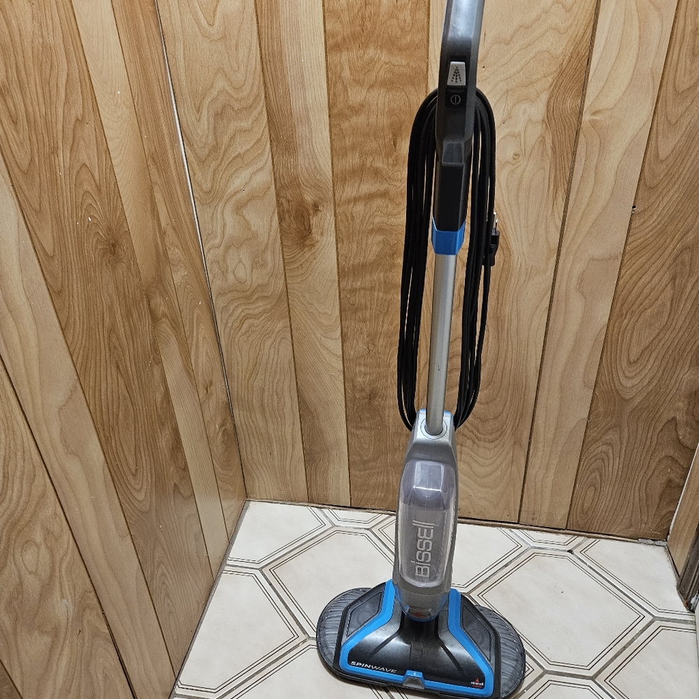 Mop - Picture 1 of 2